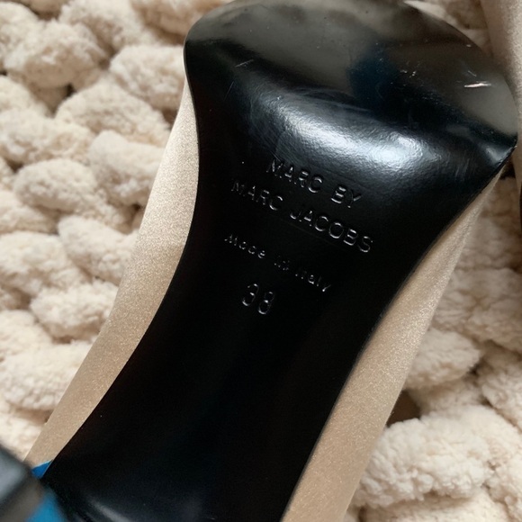 Marc Jacobs Color Block Peep Toe Classic Pumps 38 - Picture 8 of 8